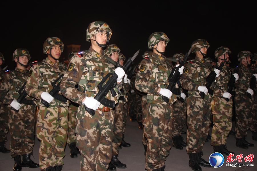 山東警方出警儀式保兩會安全