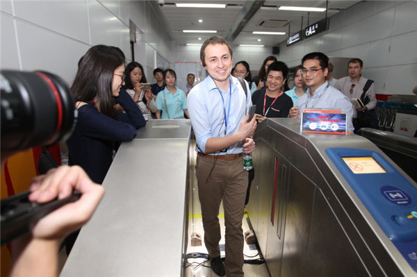 世界級智能科技領頭“羊”：中俄網絡媒體探訪廣州佳都科技