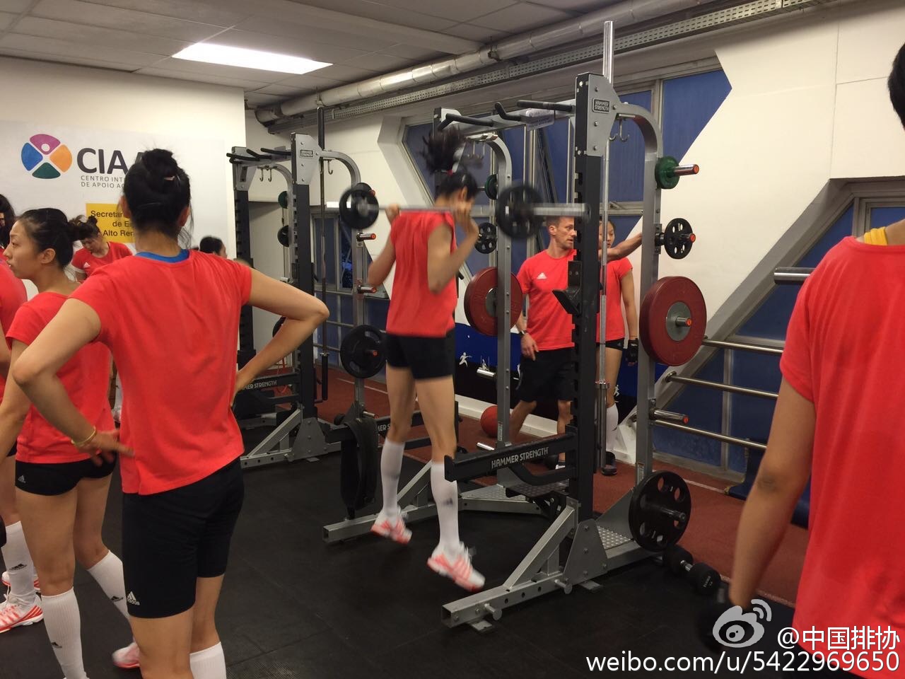 女排順利飛抵里約 圣保羅訓練營賽前忙備戰