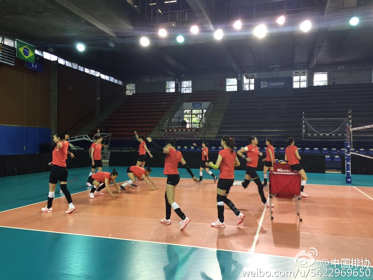 女排順利飛抵里約 圣保羅訓練營賽前忙備戰