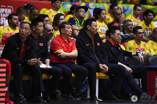 男籃奧運熱身巴西 趙繼偉奮力進攻