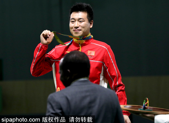 奧運(yùn)第一日：中國軍團(tuán)首得銅牌 孫楊晉級(jí)葉詩文無緣決賽