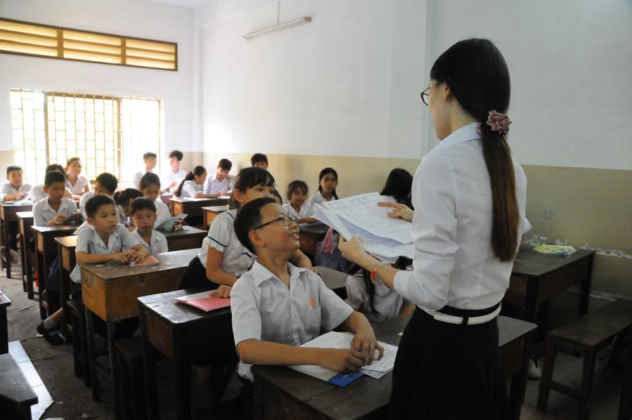 中柬友誼 如酒醇香