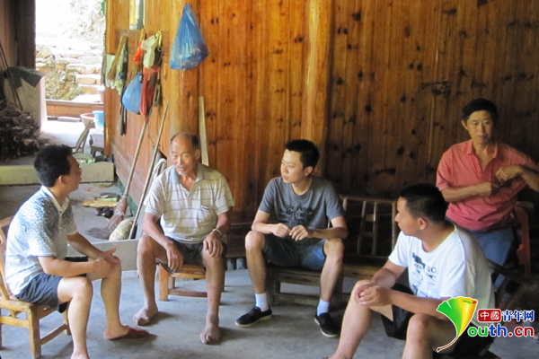 習近平的治黨律：保持黨和人民的血肉聯系是永恒課題