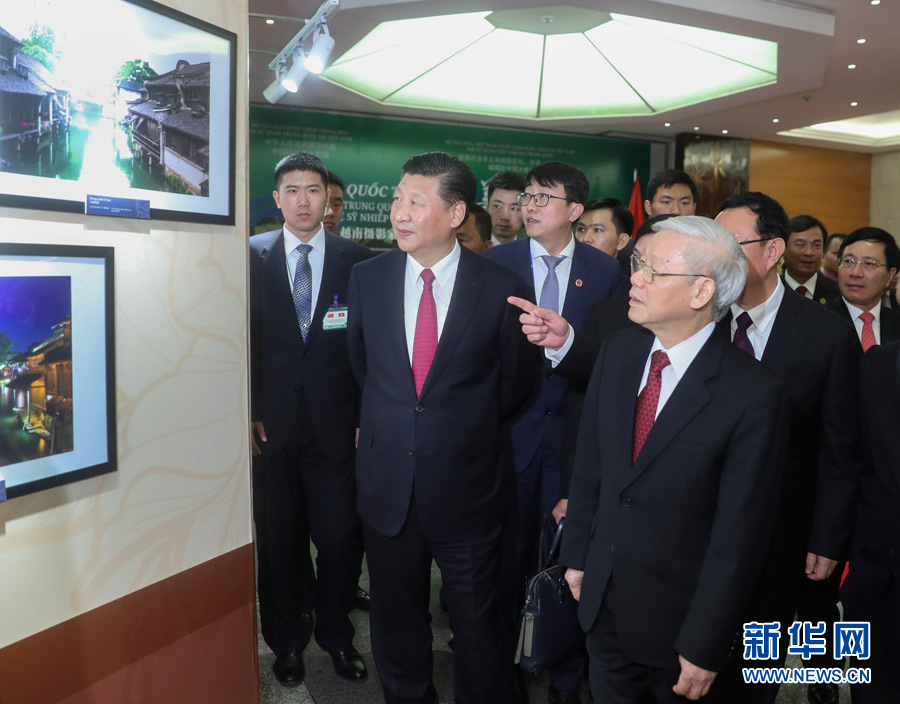 習(xí)近平出席越共中央總書記阮富仲和越南國家主席陳大光共同舉行的歡迎宴會