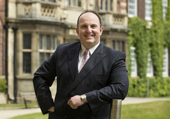 【2018兩會·改革新征程】習(xí)近平講話強(qiáng)調(diào)推動經(jīng)濟(jì)高質(zhì)量發(fā)展 獲國際學(xué)者點贊