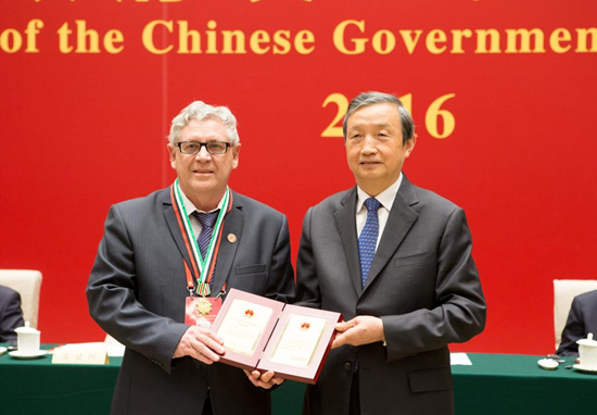 【老外談】俄頂尖科學家:共產(chǎn)黨的領(lǐng)導是中國成功的關(guān)鍵