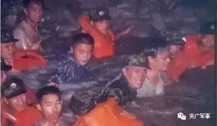 【我和軍隊(duì)的不解之緣】你是人間的大英雄!