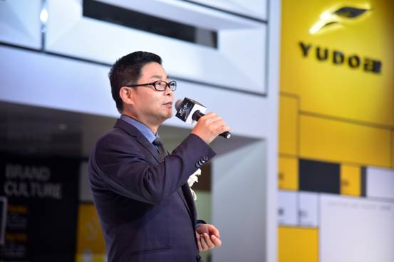 π7全球首發(fā) π家族悉數(shù)亮相 技術(shù)積淀鑄就新能源未來(lái)