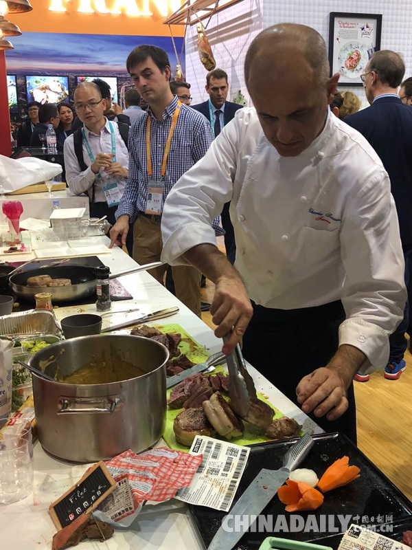 法國代表團(tuán)團(tuán)長:習(xí)主席演講具有重要意義 進(jìn)博會非常成功