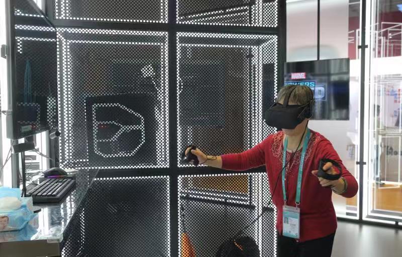 進(jìn)博會(huì)智能及高端裝備展區(qū)精彩紛呈