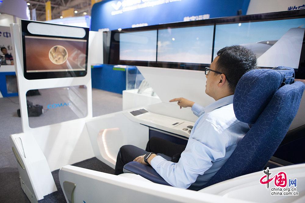 手勢(shì)支付、無人駕駛、 AI 導(dǎo) 覽 ……數(shù)字中國建設(shè)成果展覽會(huì)亮點(diǎn)搶先看 [ 組圖 ]