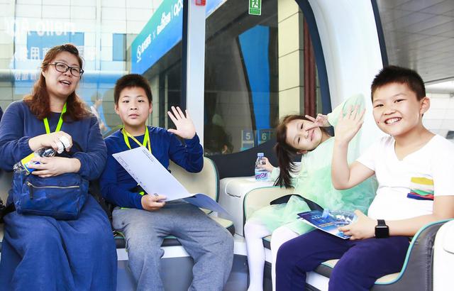 網(wǎng)絡(luò)強(qiáng)國有AI!百度成2018數(shù)字中國建設(shè)峰會“網(wǎng)紅”