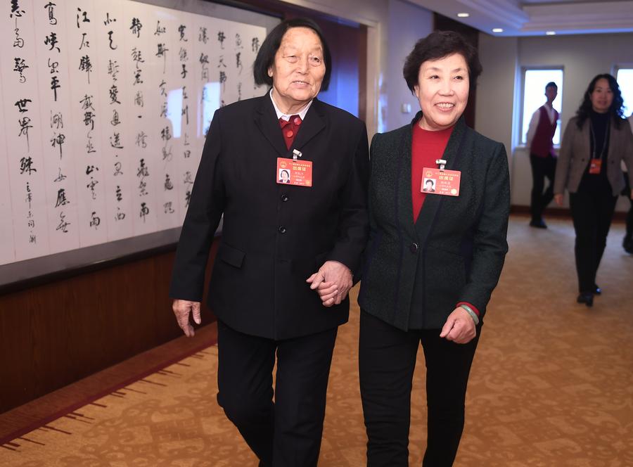 兩會上的女代表委員們：認(rèn)真履職 一展風(fēng)采