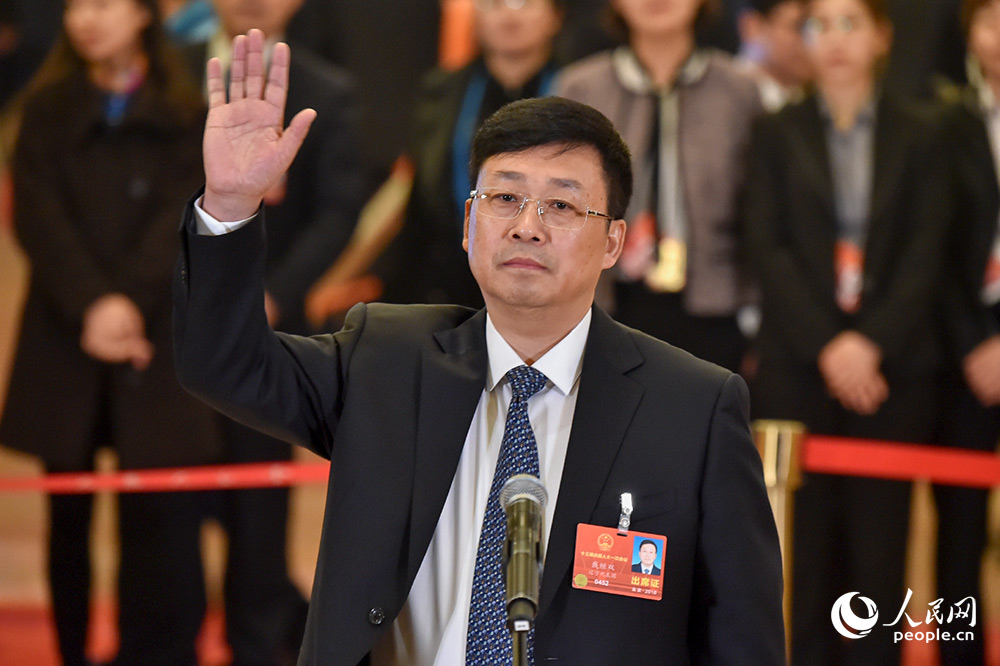 第四場(chǎng)“代表通道”開啟：全國(guó)人大代表接受采訪