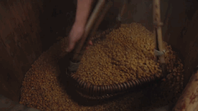 獨家視頻|這五年：英國小妹來到湘西苗寨，為什么變化這么大！