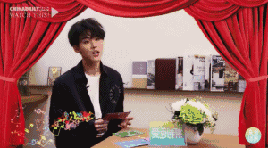 這位中戲學霸簡直是全能選手,英文詩也讀得這么溜!丨愛豆詩集