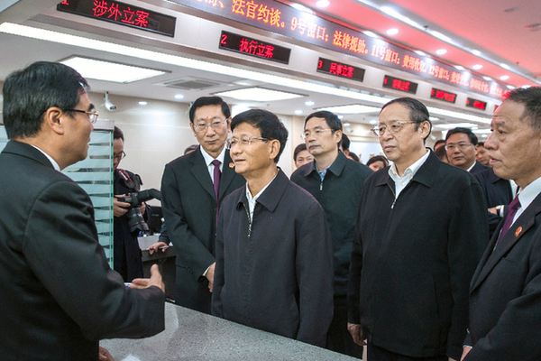 孟建柱:不斷提升社會(huì)治理效能和服務(wù)群眾水平