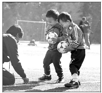 中國足球產(chǎn)業(yè)迎來金球時(shí)刻