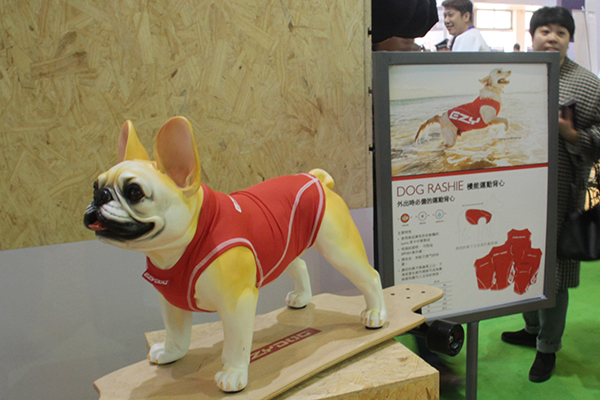 優質美食和電子商務推動中國寵物食品行業發展