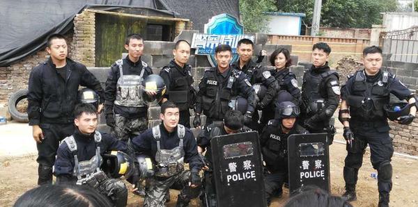 36家媒體赴中國(guó)人民公安大學(xué)“探班”《警察特訓(xùn)營(yíng)》