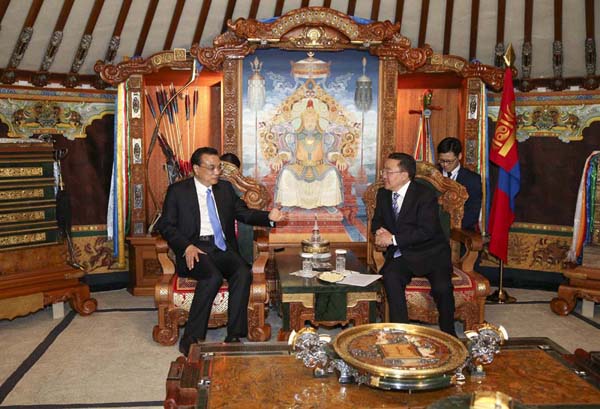 李克強(qiáng)會(huì)見蒙總統(tǒng)：愿同蒙方及各方一道加強(qiáng)亞歐合作、應(yīng)對(duì)共同挑戰(zhàn)