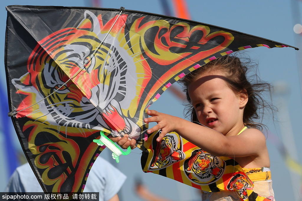 俄羅斯喀山風箏節 追逐藍天童趣滿滿