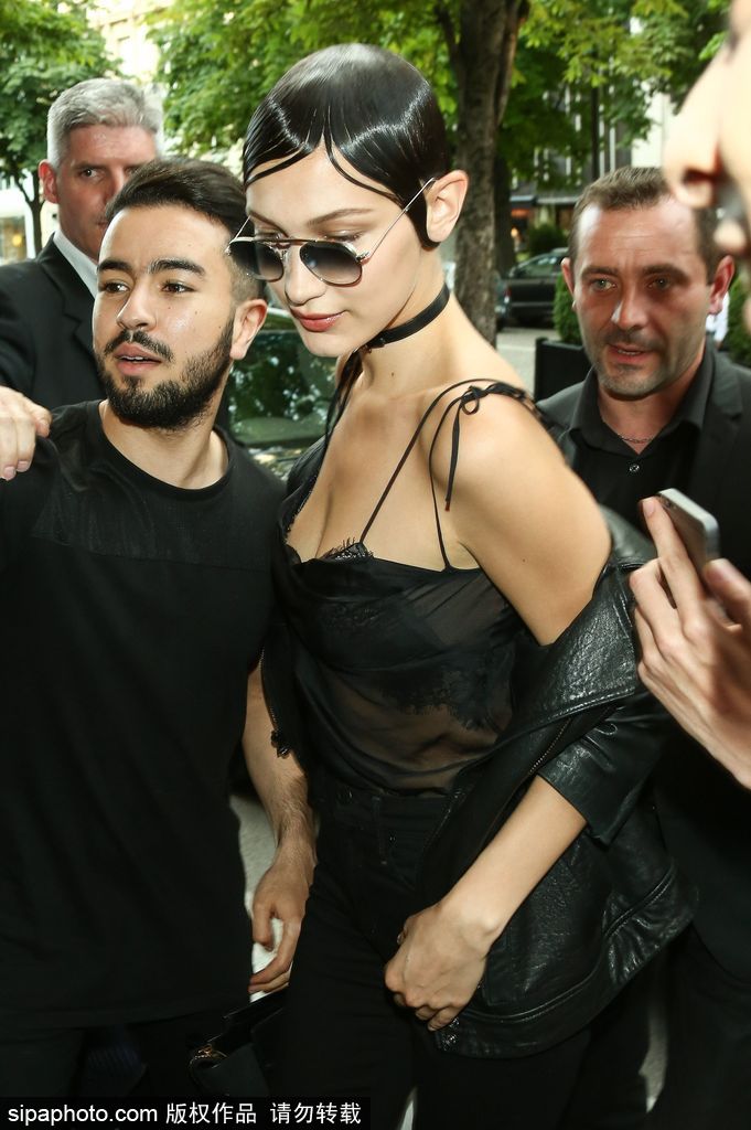 雷朋 鏡面……哪個明星的墨鏡最拉風？