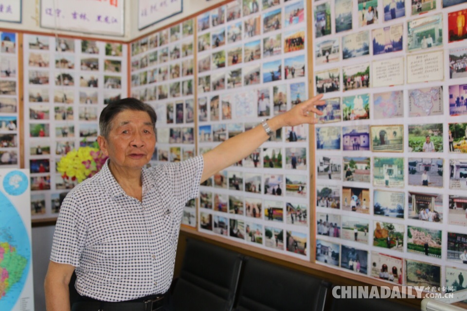 長(zhǎng)沙八旬老人周游五大洲22國(guó)：“世界那么大，我都去看了看”