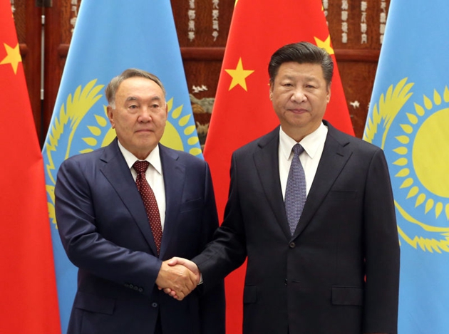 習近平同哈薩克斯坦總統納扎爾巴耶夫舉行會談
