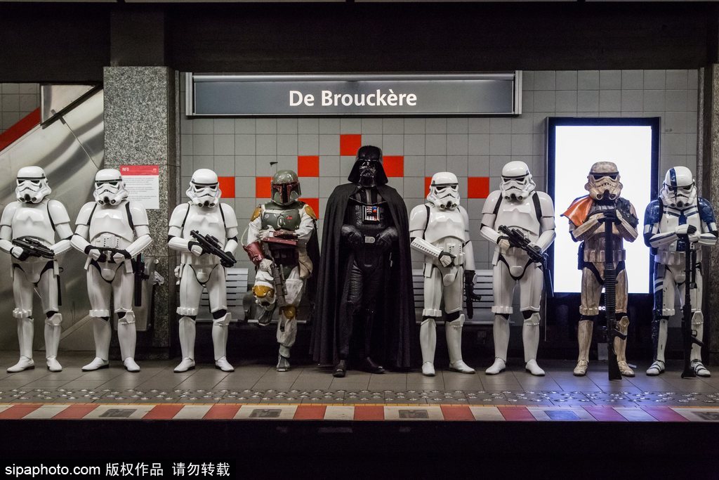 比利時(shí)動漫節(jié)：帝國士兵霸氣現(xiàn)身地鐵站 各種超萌角色嗨不停