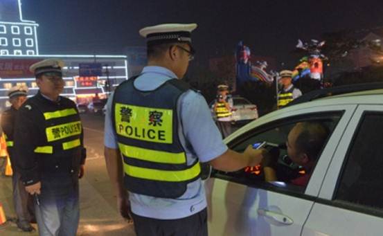 國慶節(jié)，向堅(jiān)守在工作崗位上的人致敬