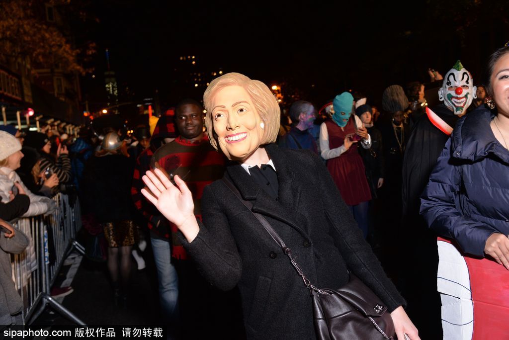 當(dāng)美國(guó)大選遇上萬(wàn)圣節(jié) 盤點(diǎn)節(jié)日期間的“特朗普希拉里”