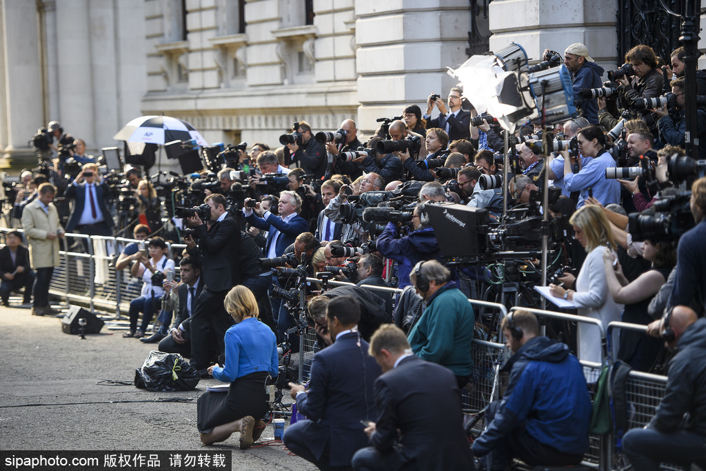 記者節 盤點鏡頭背后國外媒體人的“洪荒之力”