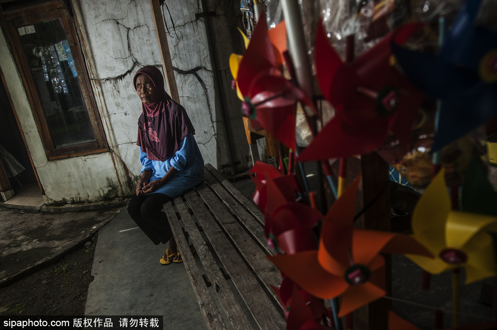 印尼海嘯十年后的災民村 圓頂房屋造型奇特成旅游景點