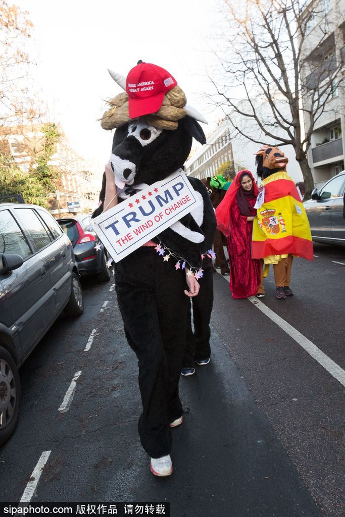 真正的“馬”拉松：英國(guó)第7屆啞劇賽馬比賽