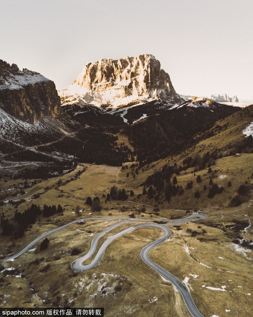 一覽眾山小 鳥(niǎo)瞰視角欣賞歐洲群山震撼風(fēng)光