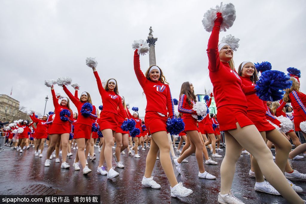 2017倫敦新年大游行盛大舉行 載歌載舞歡聲笑語(yǔ)迎新年