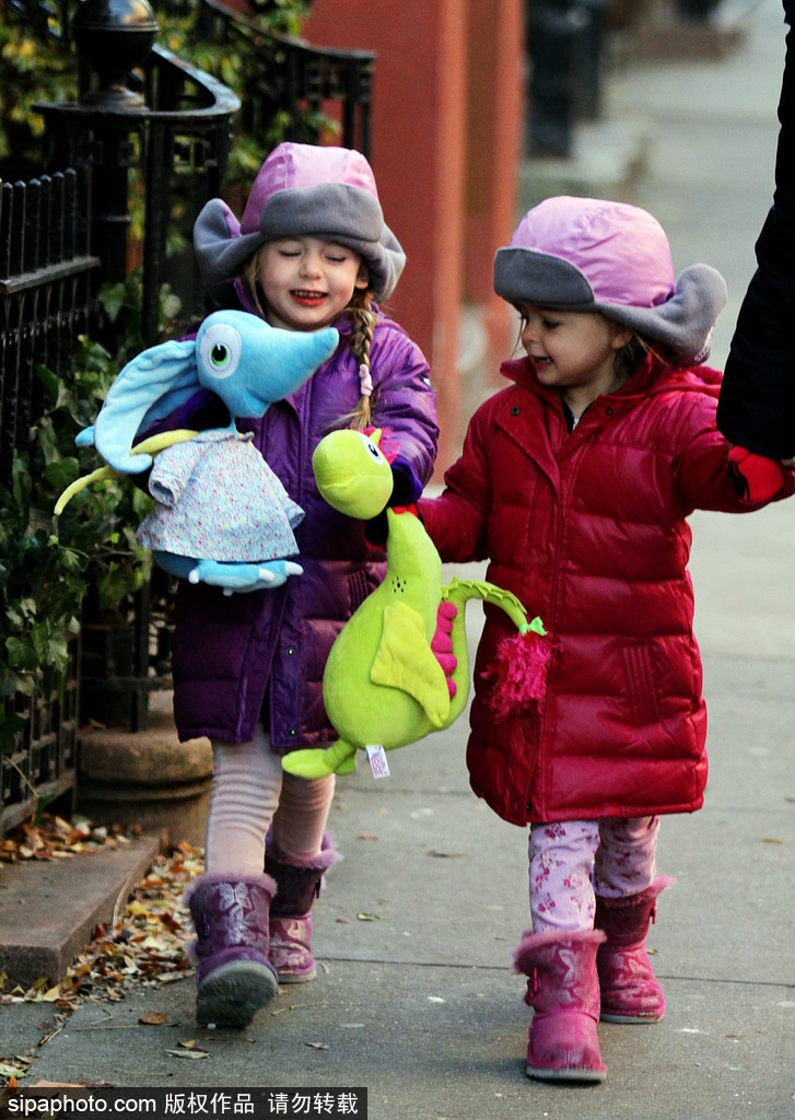 又到一年開(kāi)學(xué)季 盤(pán)點(diǎn)好萊塢萌娃星二代上學(xué)路