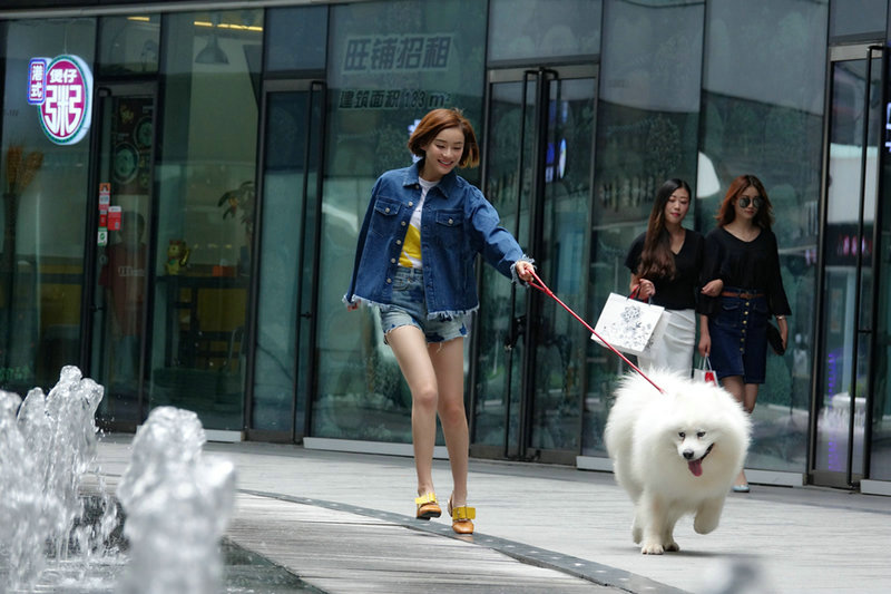 換季發愁穿什么？明星早春穿搭為你做示范