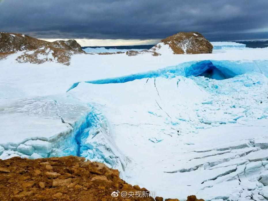 直擊二月南極風(fēng)光 有極光有萌寵（組圖）