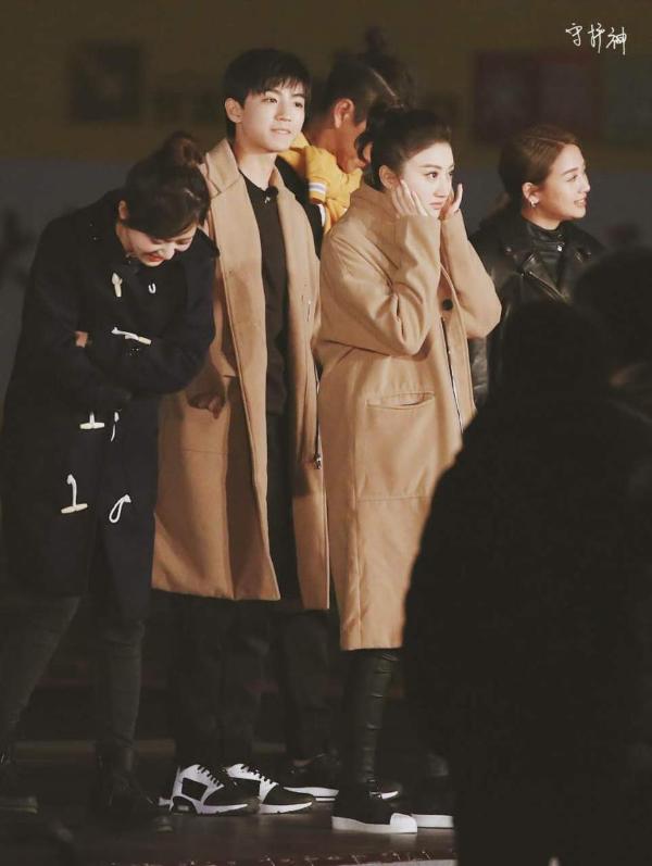 《少年團》路透照曝光 景甜背王俊凱“姐姐力”爆棚