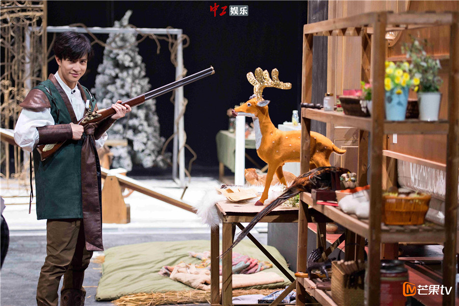 薛之謙上《明星大偵探》 撒貝寧稱其堅持不了半小時