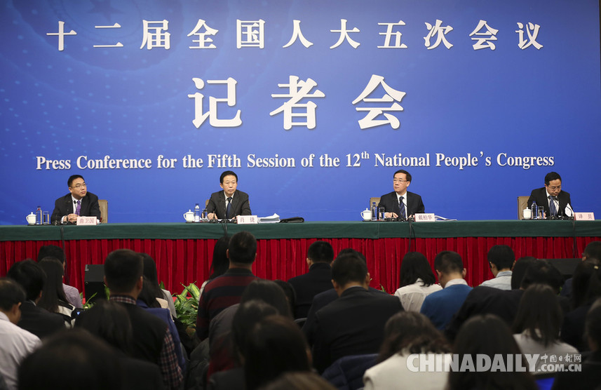 財(cái)政部部長(zhǎng)肖捷等就“財(cái)政工作和財(cái)稅改革”答記者問(wèn)