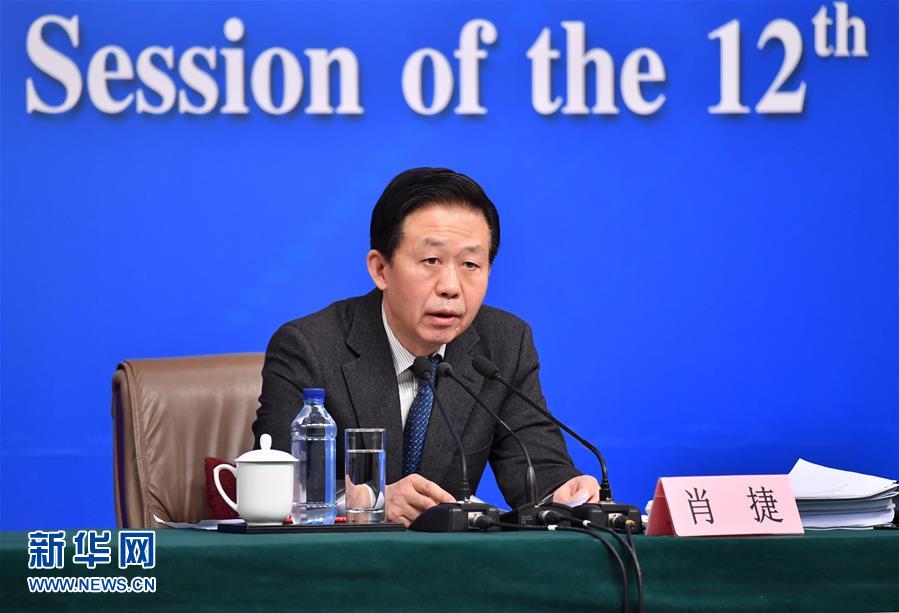 肖捷:今年擬安排地方專項(xiàng)扶貧資金比去年增長30.3%