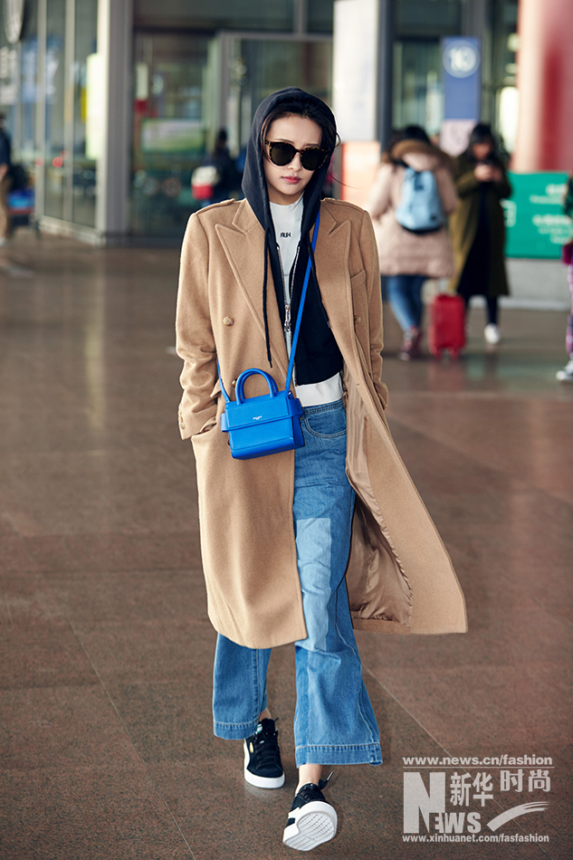 孫怡最新機場街拍曝光 酷勁十足簡約風