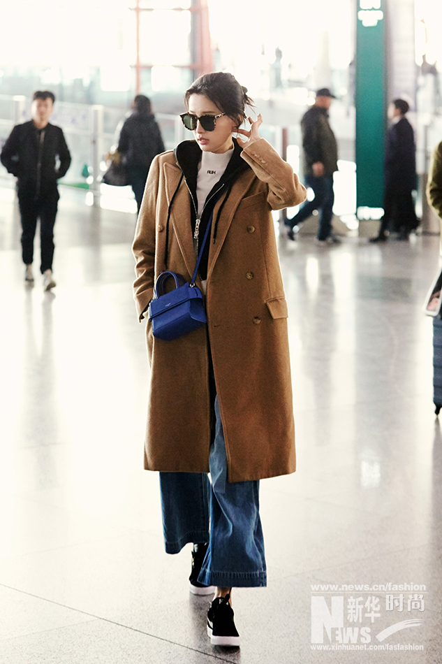 孫怡最新機場街拍曝光 酷勁十足簡約風