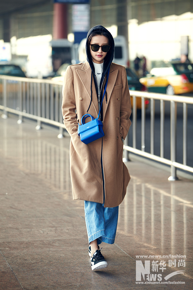 孫怡最新機場街拍曝光 酷勁十足簡約風