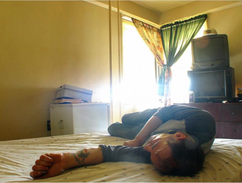 震撼的自拍：知名攝影師深陷毒癮全過程