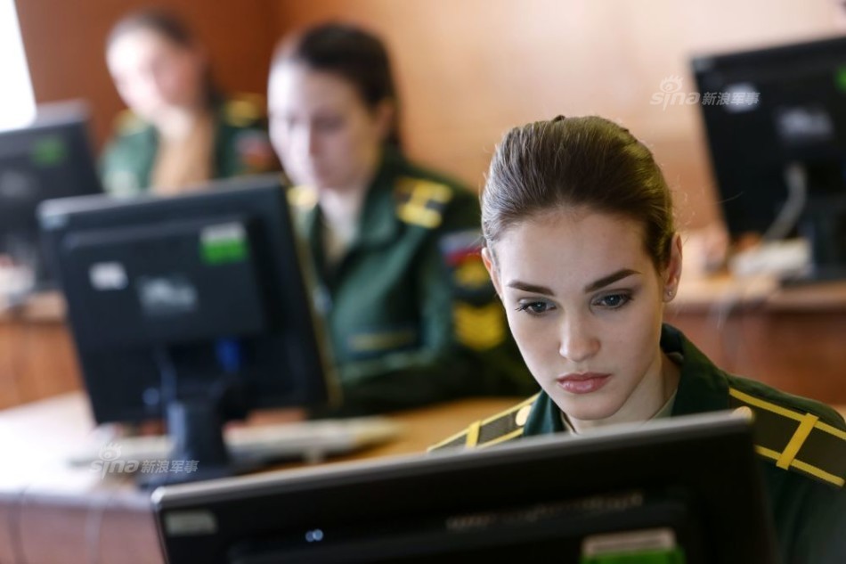 高顏值高材生!俄航天學(xué)院培養(yǎng)美女間諜讀圖員